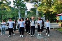 KHOA DU LỊCH VÀ NGOẠI NGỮ CHÀO ĐÓN CÔ DR. VERONICA – CHUYÊN GIA QUỐC TẾ LẦN ĐẦU ĐẾN TRƯỜNG ĐẠI HỌC SAO ĐỎ