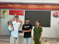 LAN TỎA GIÁ TRỊ ĐẸP TỪ SINH VIÊN KHOA DU LỊCH VÀ NGOẠI NGỮ: NHẶT ĐƯỢC CỦA RƠI – TRẢ LẠI NGƯỜI ĐÁNH MẤT